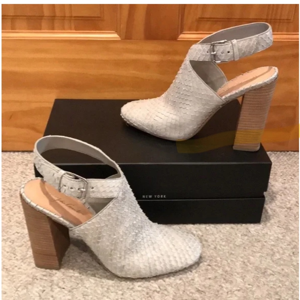 Vince Camuto Dahna Shoes